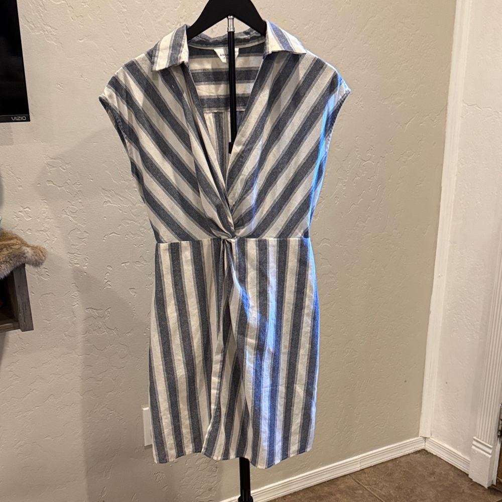 ANDRÉE BY UNIT Navy and White Striped Shirt Dress
